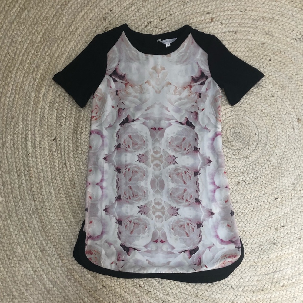 DONATING SOON Floral Shift Tunic Dress